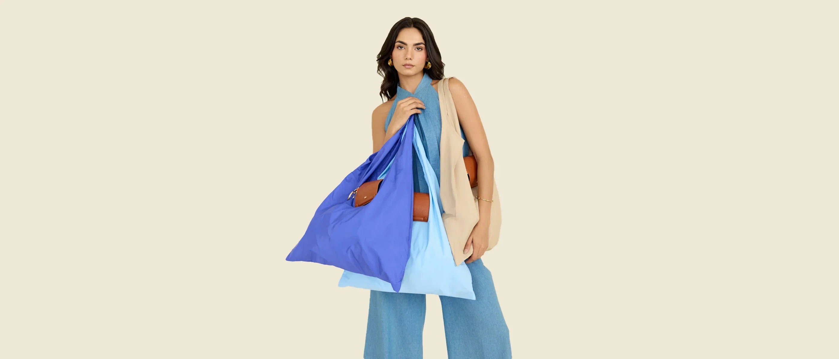 Why Every Woman Needs a Foldable Bag Like the Lepayt Tote in Her Life