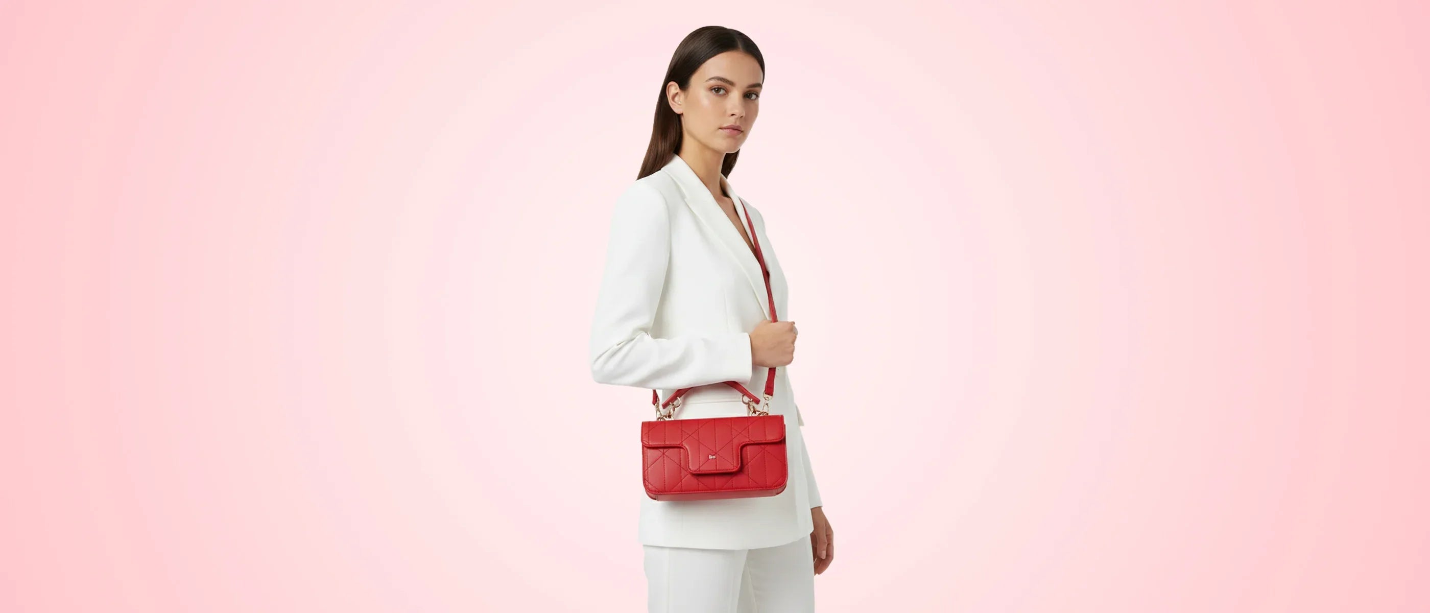 Valentine’s Day Gift Guide: Thoughtful Tote Bags She’ll Use Every Day