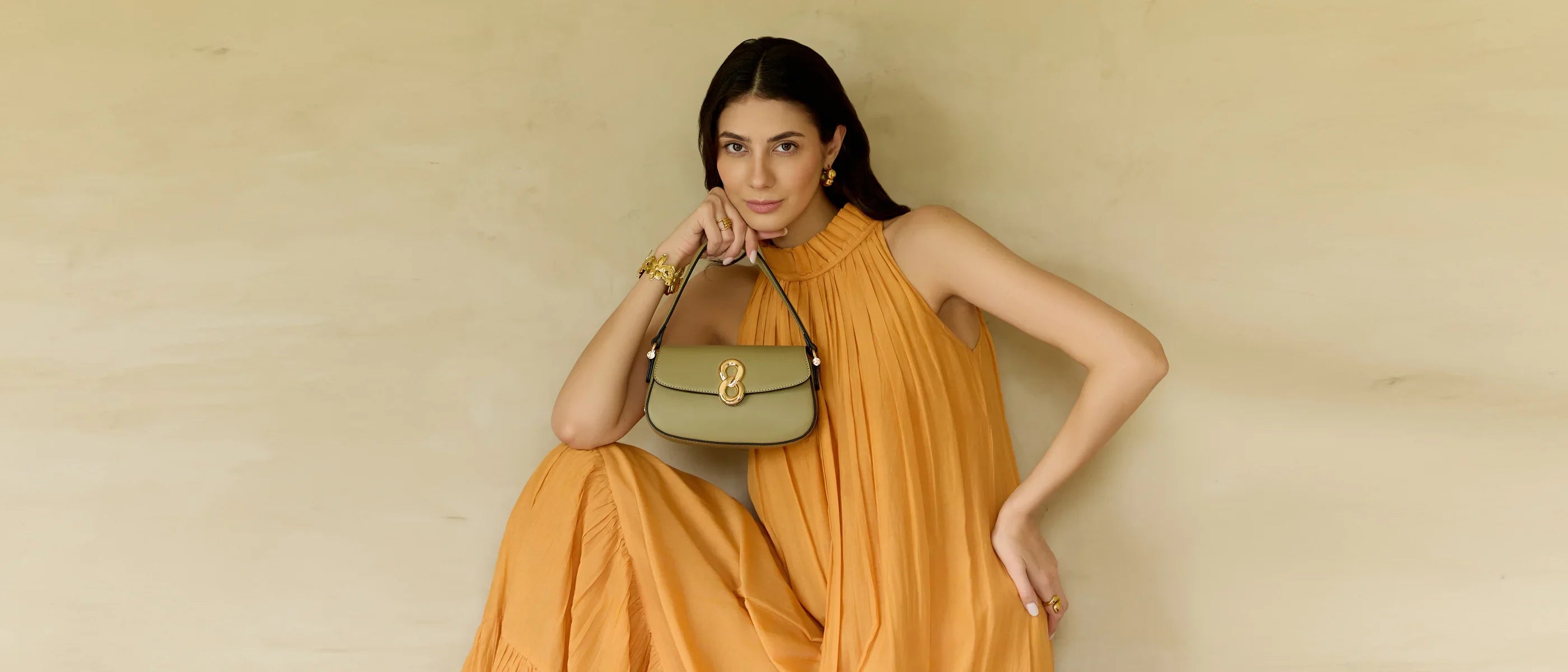 How to Choose the Perfect Handbag Gift This Christmas