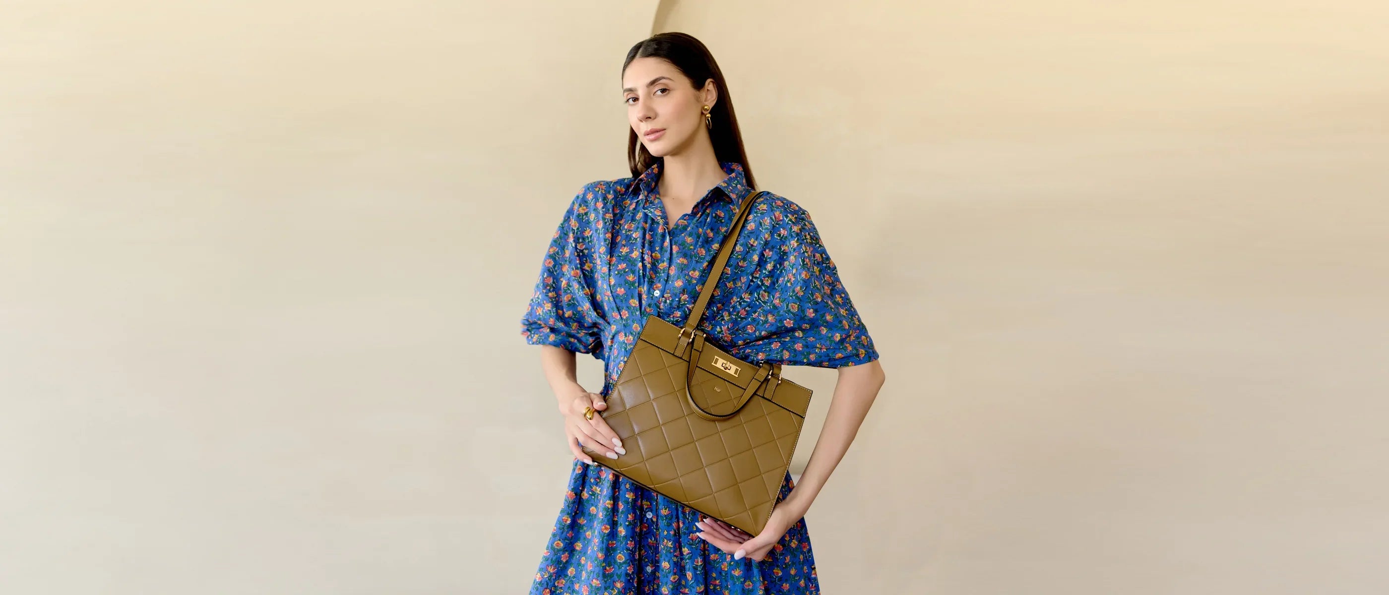 10 Stylish Handbags Every Woman Wants This Christmas 2025